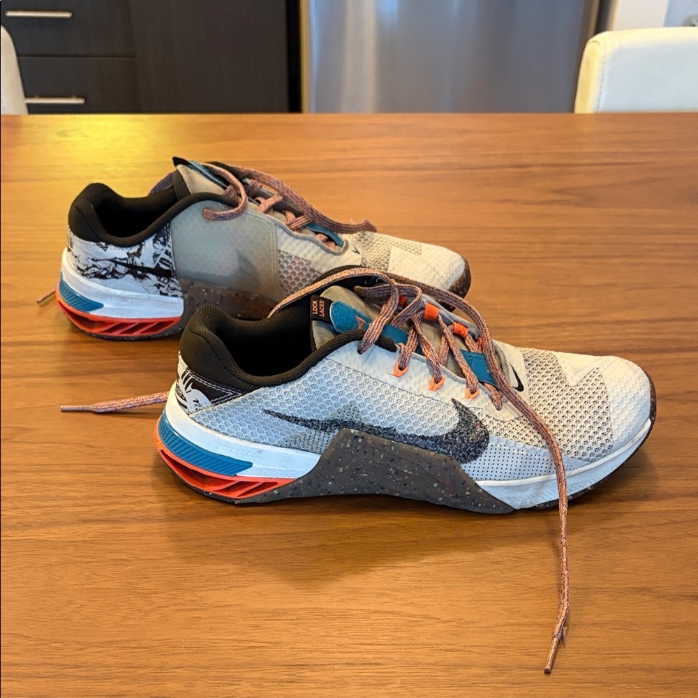 Nike White and Black Sneakers with Blue and Red Accents